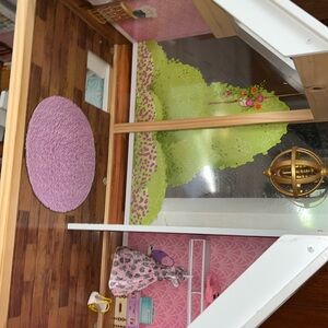 Kidscraft doll house